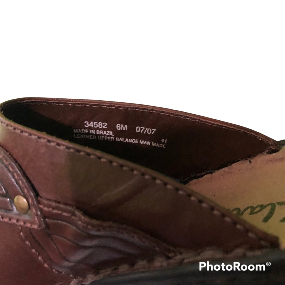 ✅ Brown Leather Clark’s slip-ons - Picture 4 of 4
